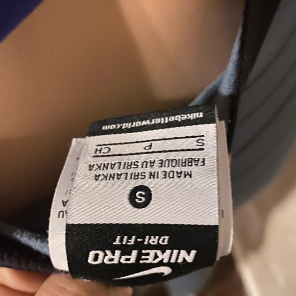 Nike gray leggings - Picture 4 of 4